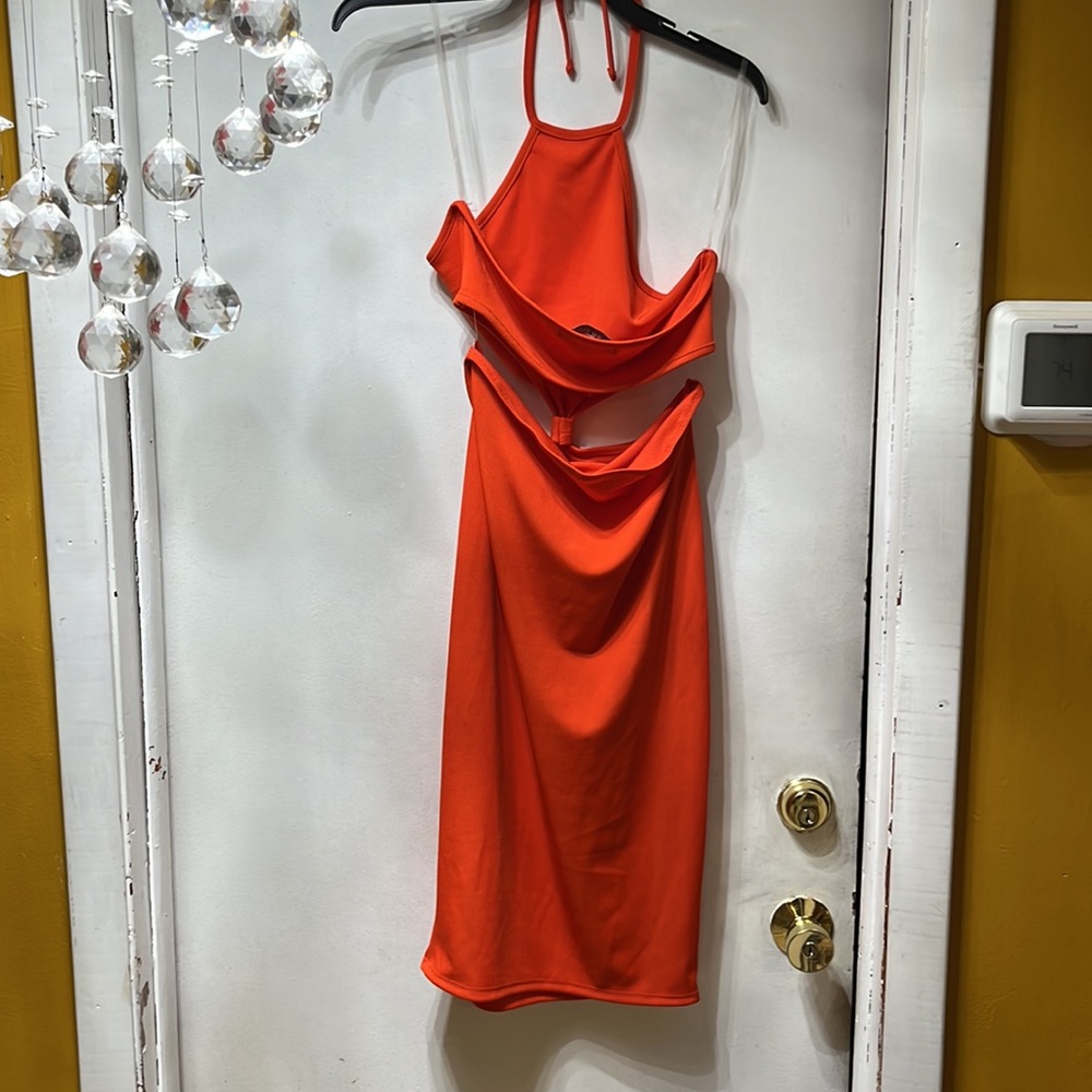 Orange cutout dress - Picture 5 of 5